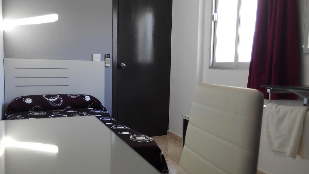 Hostal Ocana Манилва Номер фото